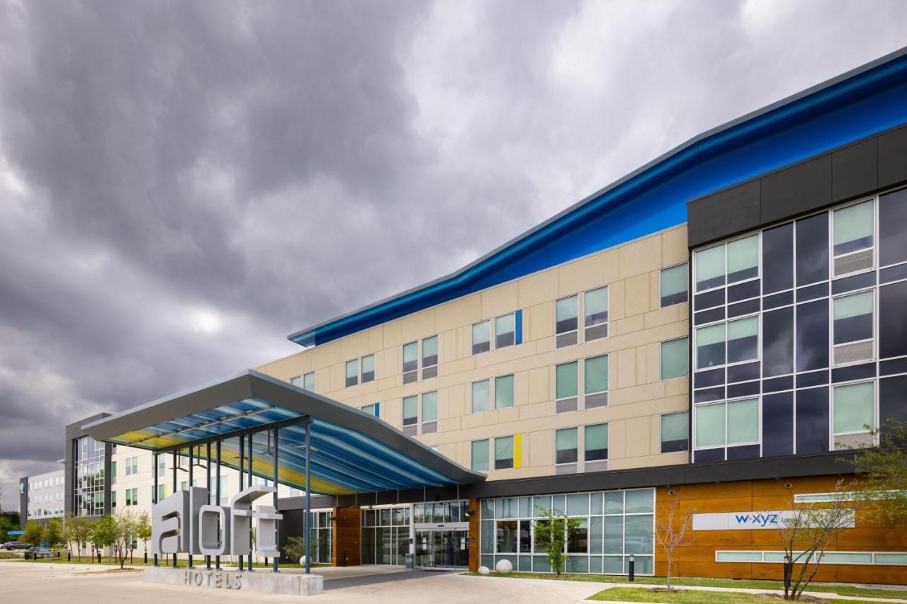 Aloft Airport Hotel 3*