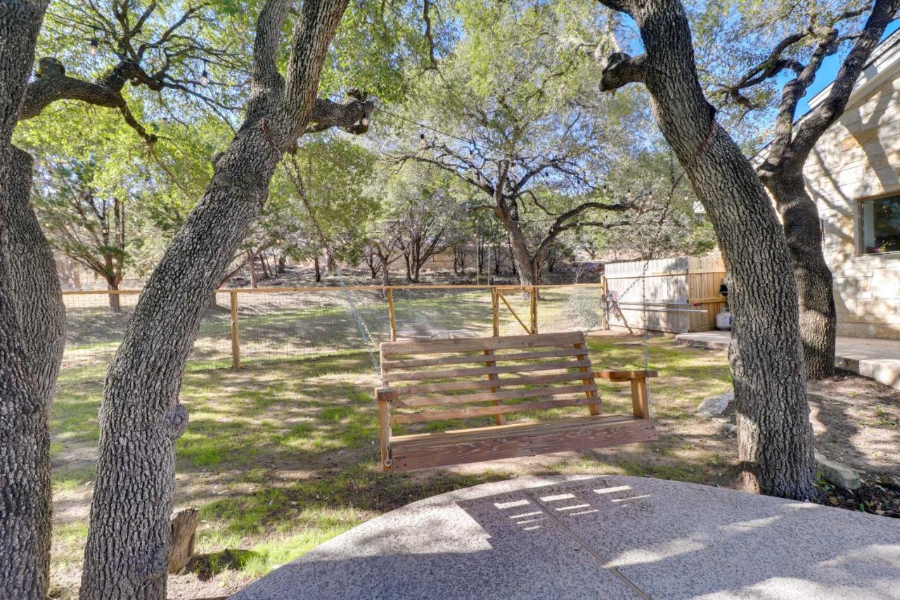 Holiday home Getaway With Shaded Private Pool And Bbq