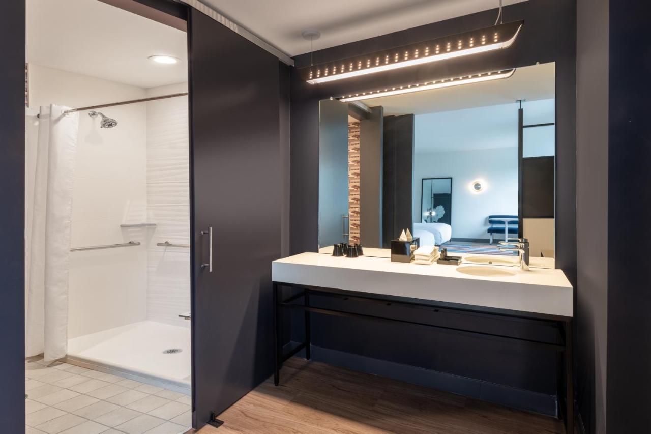Aloft South 3*
