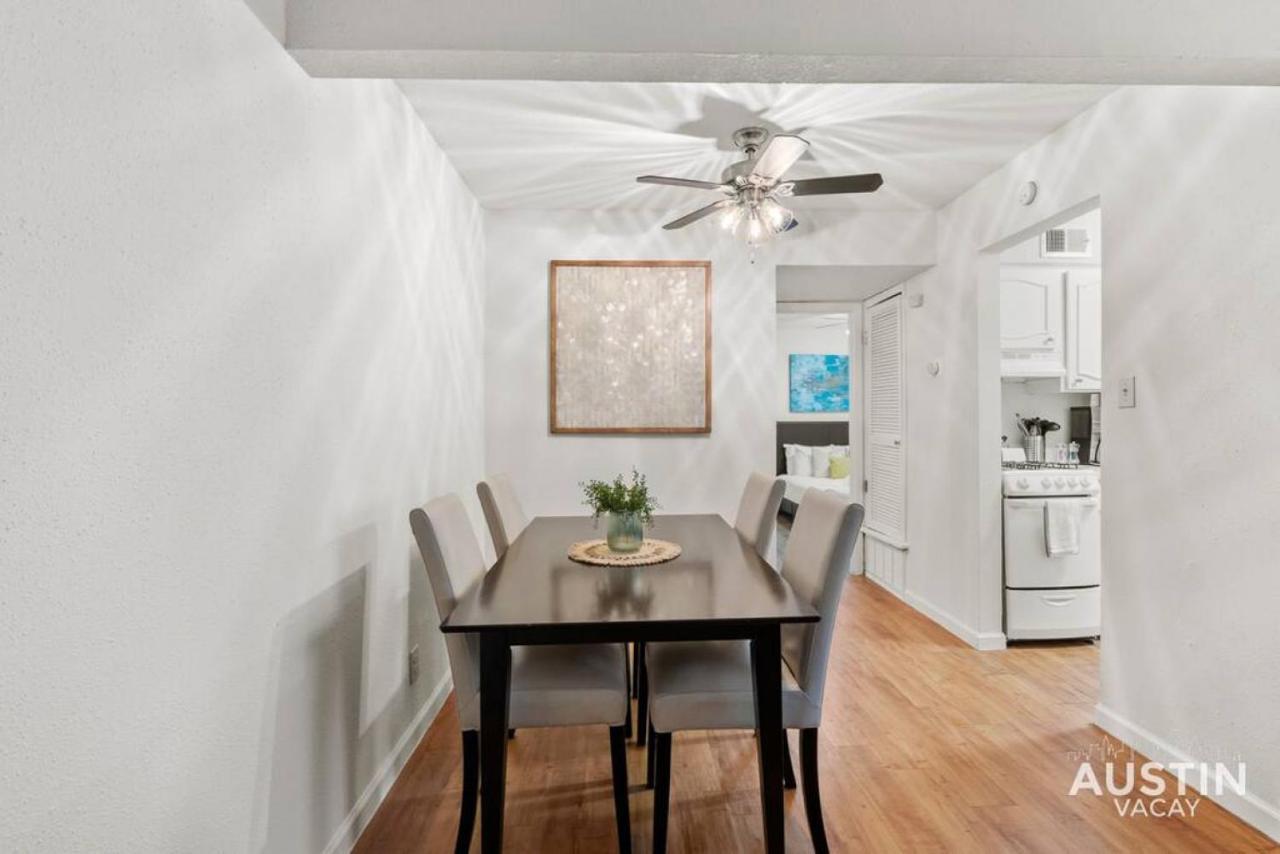 Quiet Downtown Pool Free Parking Apartment
