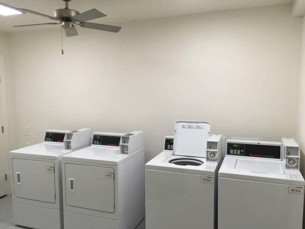 Walk To Zilker King Bed Pool Free Parking Austin
