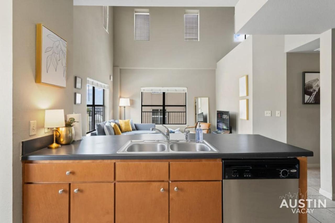 Perfect Location Near Ut And Large Patio With A View