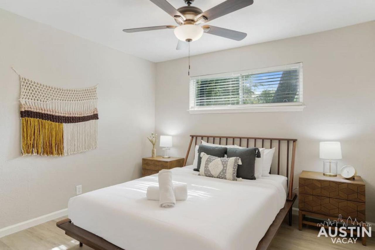 Pet Friendly W Pool Near Mueller Free Parking Apartment *