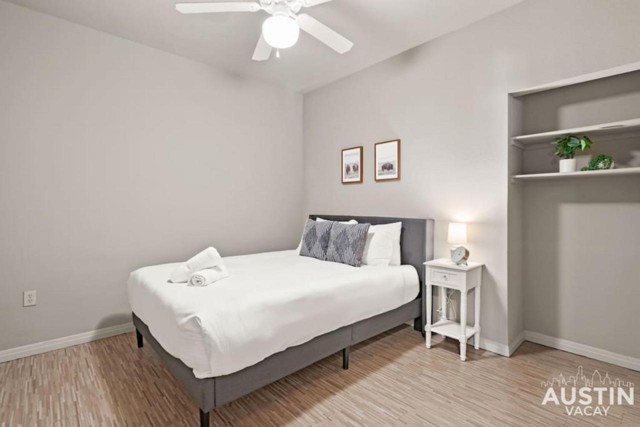 Apartment Perfect Location Near Ut And Large Patio With A View