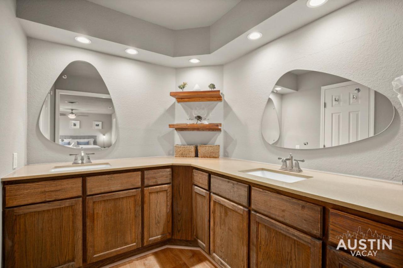 Entire Eastside W Space To Entertain And Yard Holiday home Austin