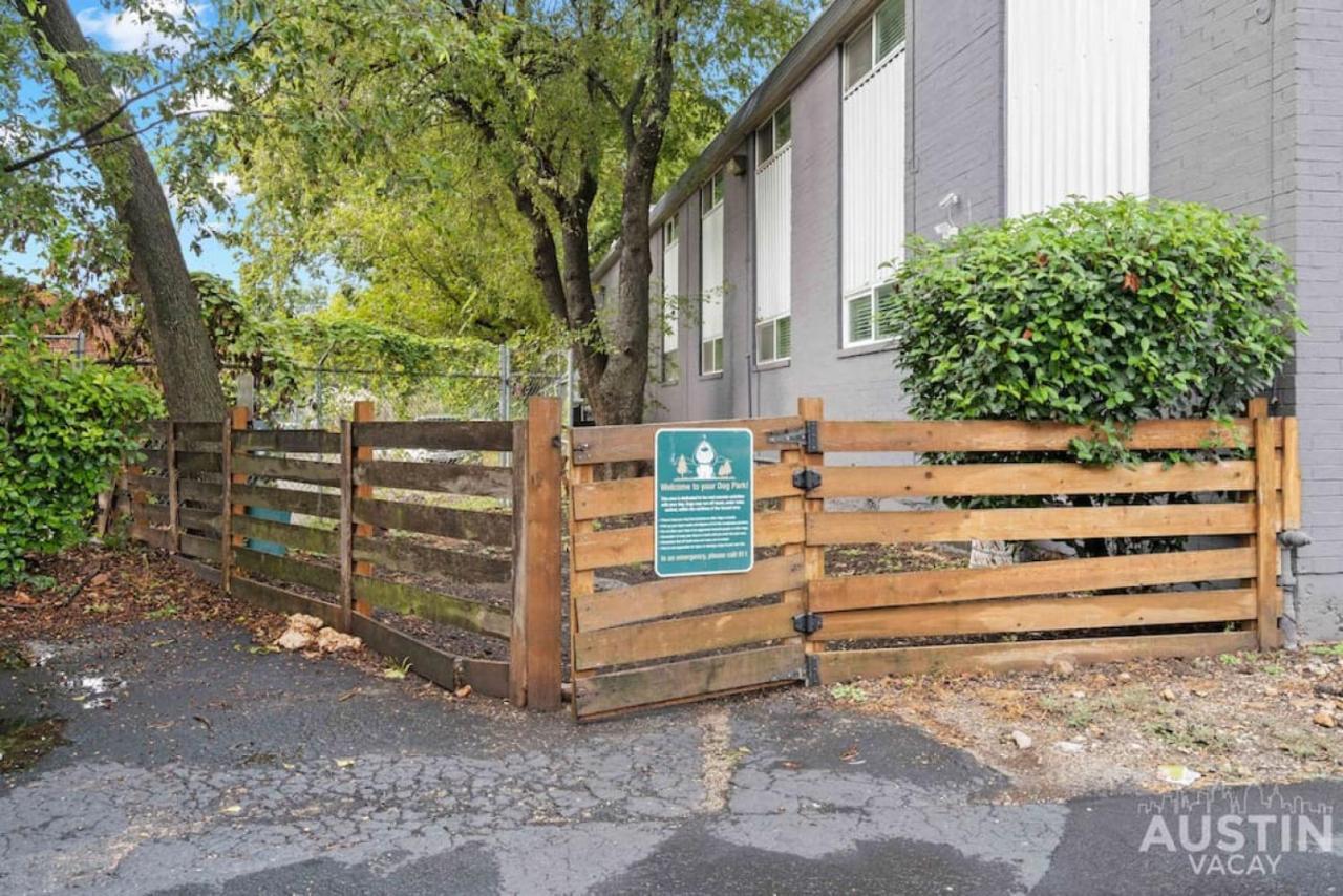 Pet Friendly W Pool Near Mueller Free Parking Apartment *