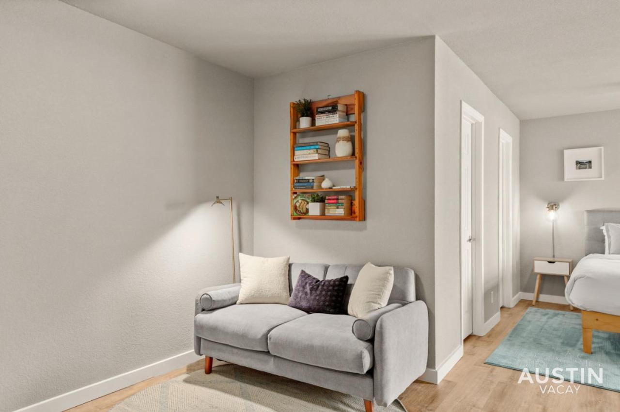 Entire Eastside W Space To Entertain And Yard Holiday home Austin