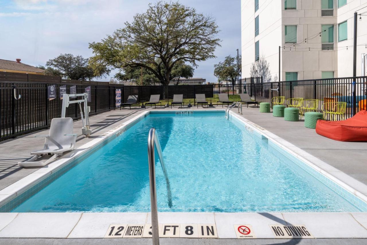 Aloft South Austin