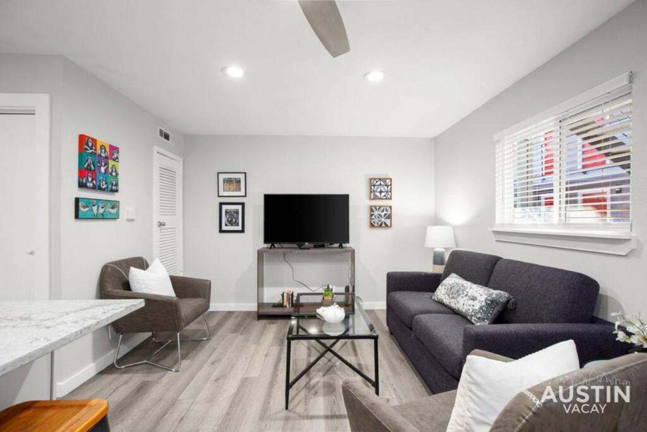 Recently Renovated Clarksville For 4 And Parking