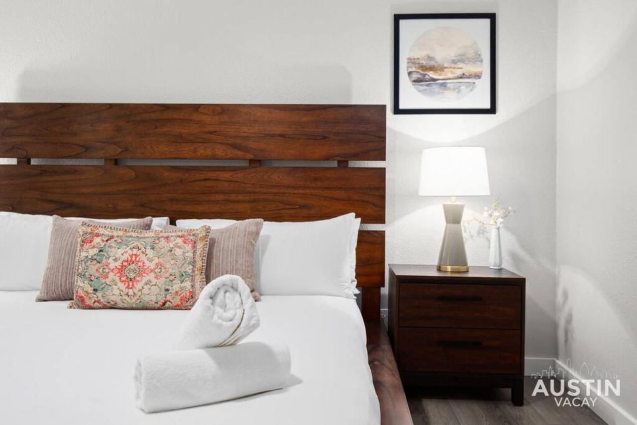 Apartment Recently Renovated Clarksville For 4 And Parking