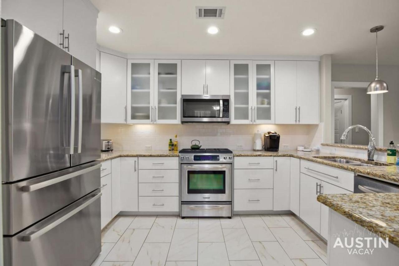 Gorgeous In Heart Of Zilker With Full Kitchen