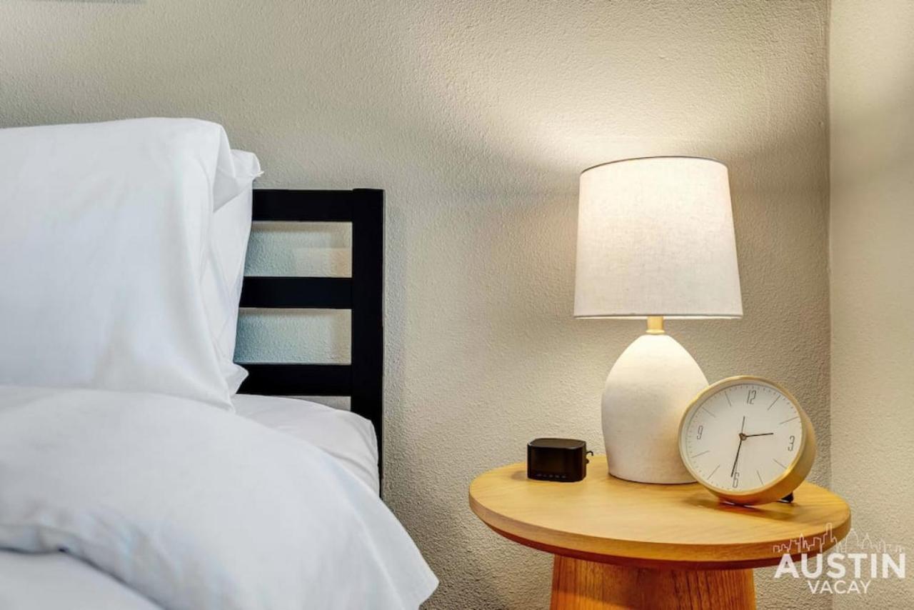 Get Comfy Memory Foam Beds And Tub In Atx Apartment
