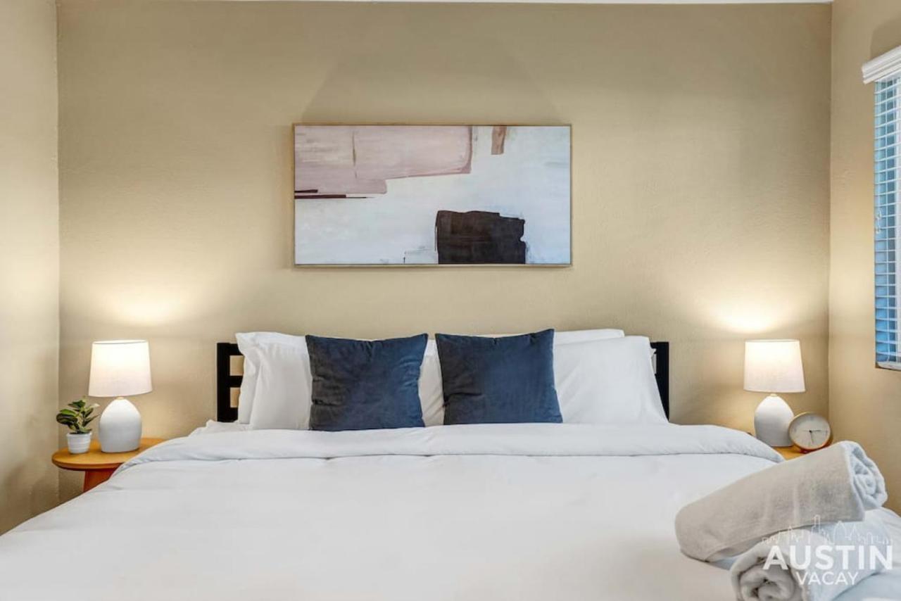 Apartment Get Comfy Memory Foam Beds And Tub In Atx