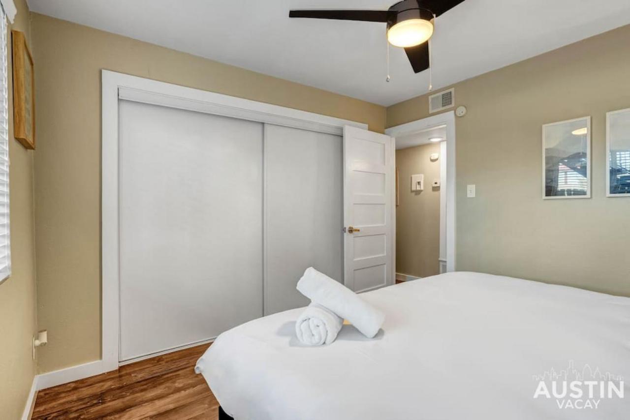 Apartment Get Comfy Memory Foam Beds And Tub In Atx Austin