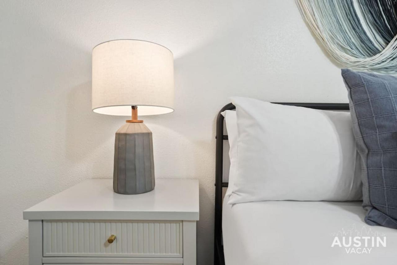 Walk To Everything - Fun Hyde Park Space King Bed Apartment Austin
