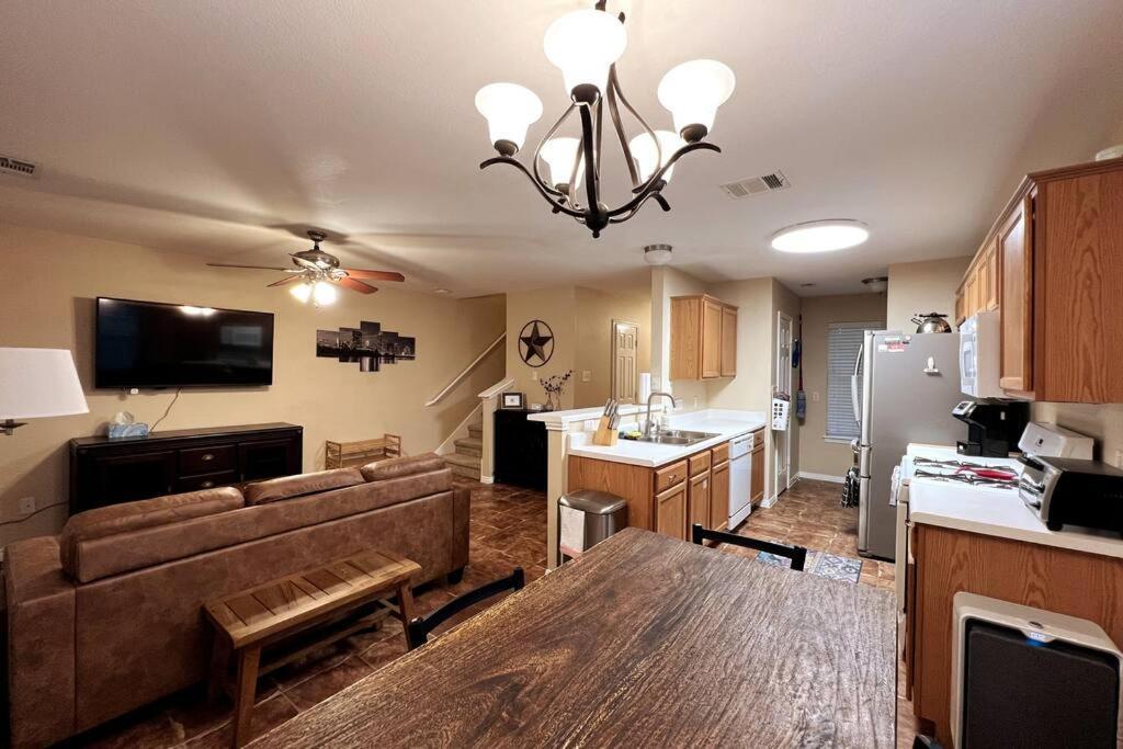 Cozy 3-bed Garden - 10 Mins To Ut Stadium And Downtown Austin