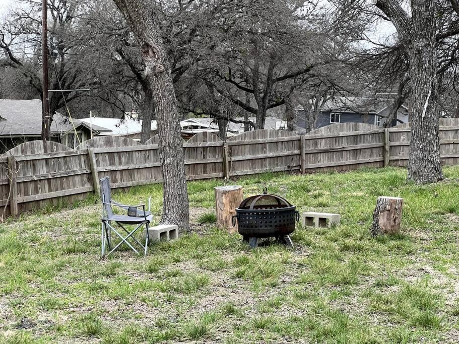 Apartment Cozy 3-bed Garden - 10 Mins To Ut Stadium And Downtown Austin