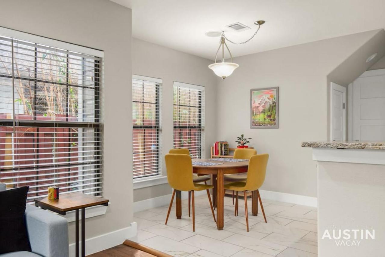 Gorgeous In Heart Of Zilker With Full Kitchen Holiday home Austin