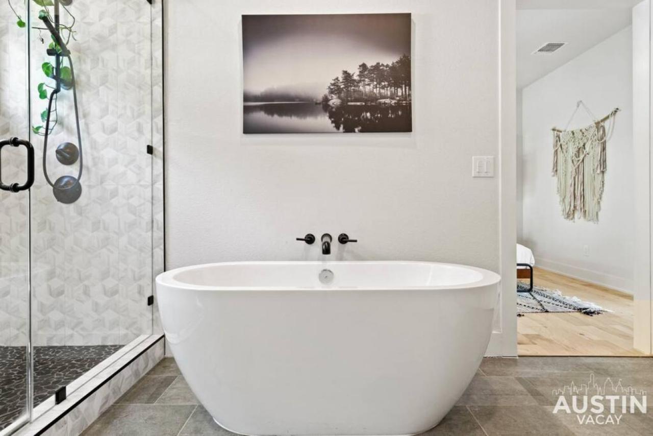 Holiday home Picture-perfect Trendy Vibes Minutes From Rainey Austin
