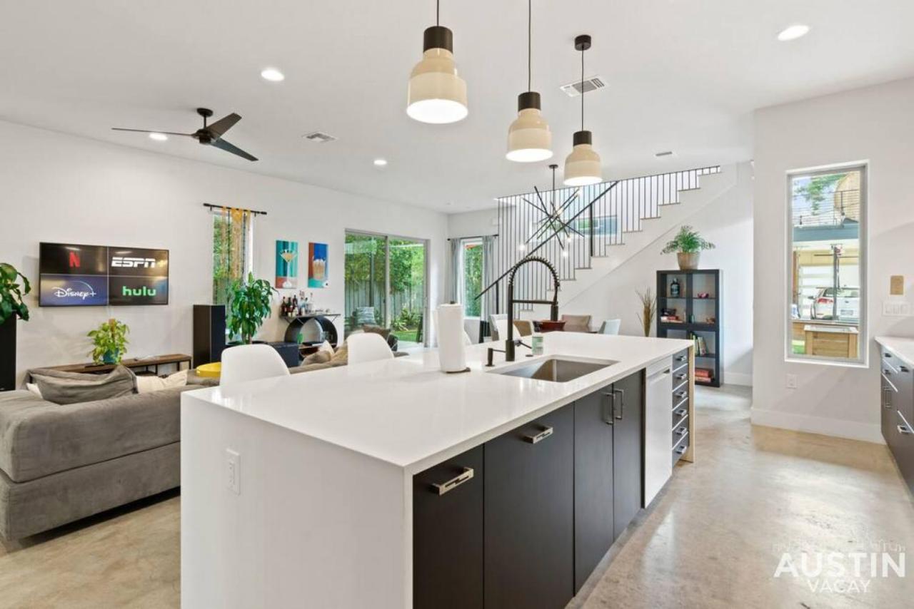 Picture-perfect Trendy Vibes Minutes From Rainey Holiday home Austin