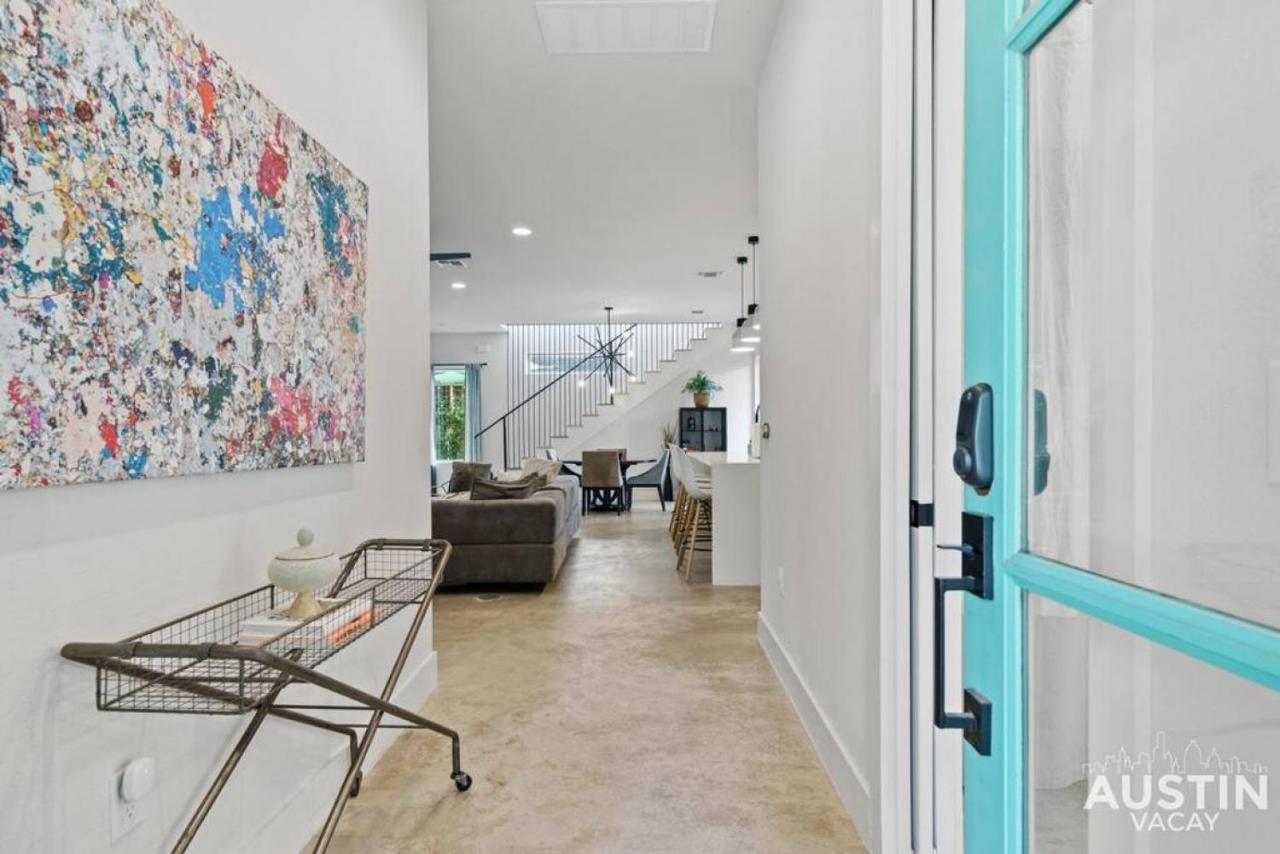 Picture-perfect Trendy Vibes Minutes From Rainey Austin