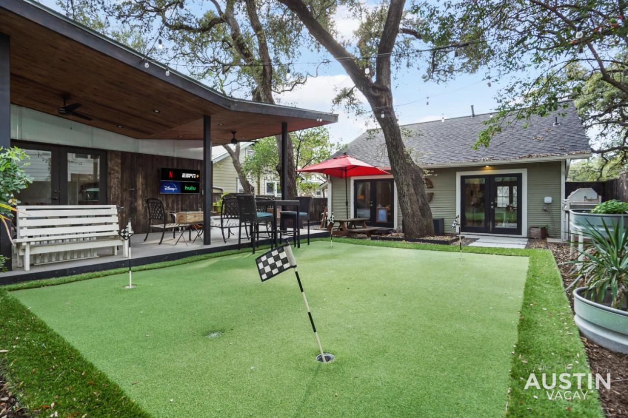 Entertaining Charmer W Outdoor Games And Putt-putt