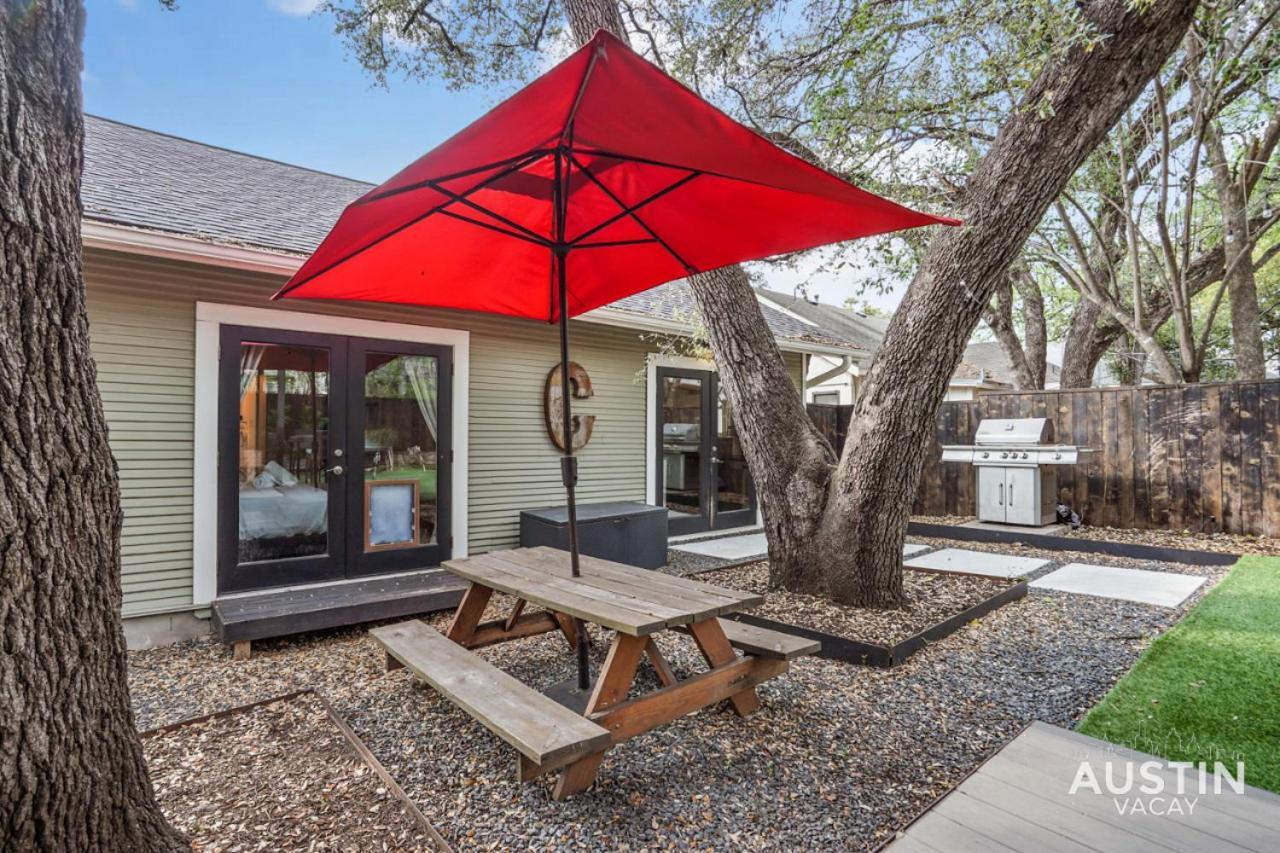 Entertaining Charmer W Outdoor Games And Putt-putt Holiday home *