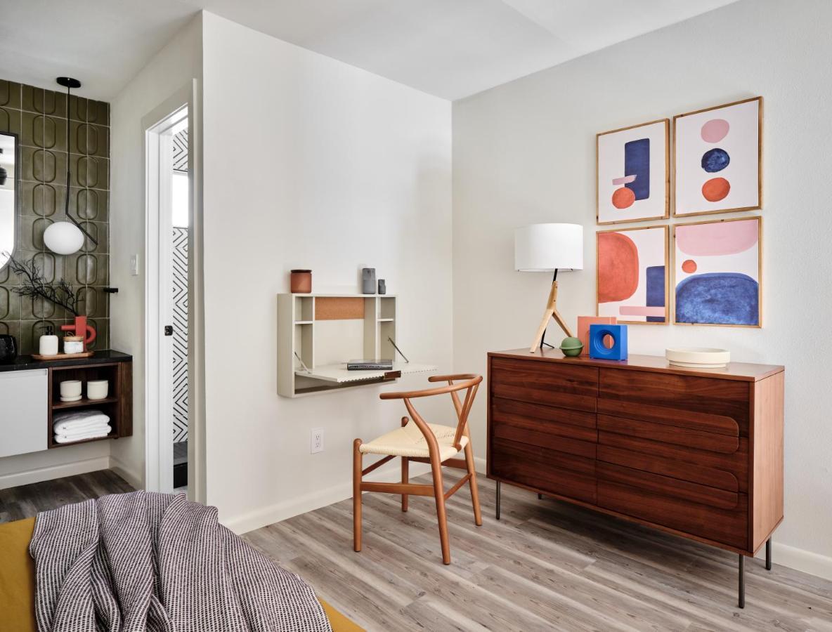 Apartment Midcentury Couples Designer Loft - Casa Tuya