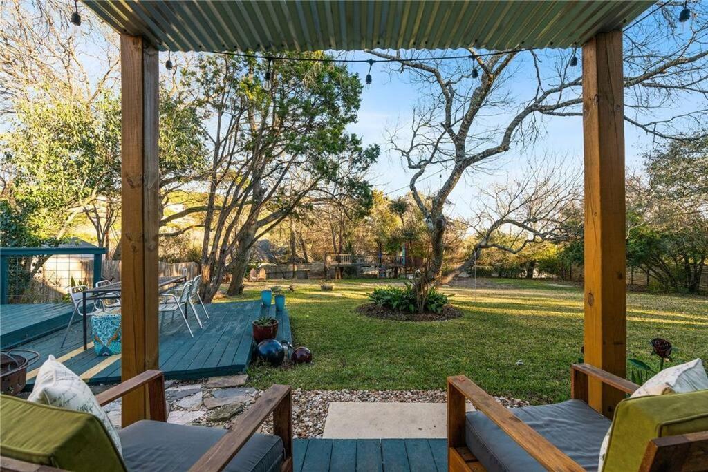2b1b Hidden Oasis In The Hills- Close To Downtown Holiday home Austin