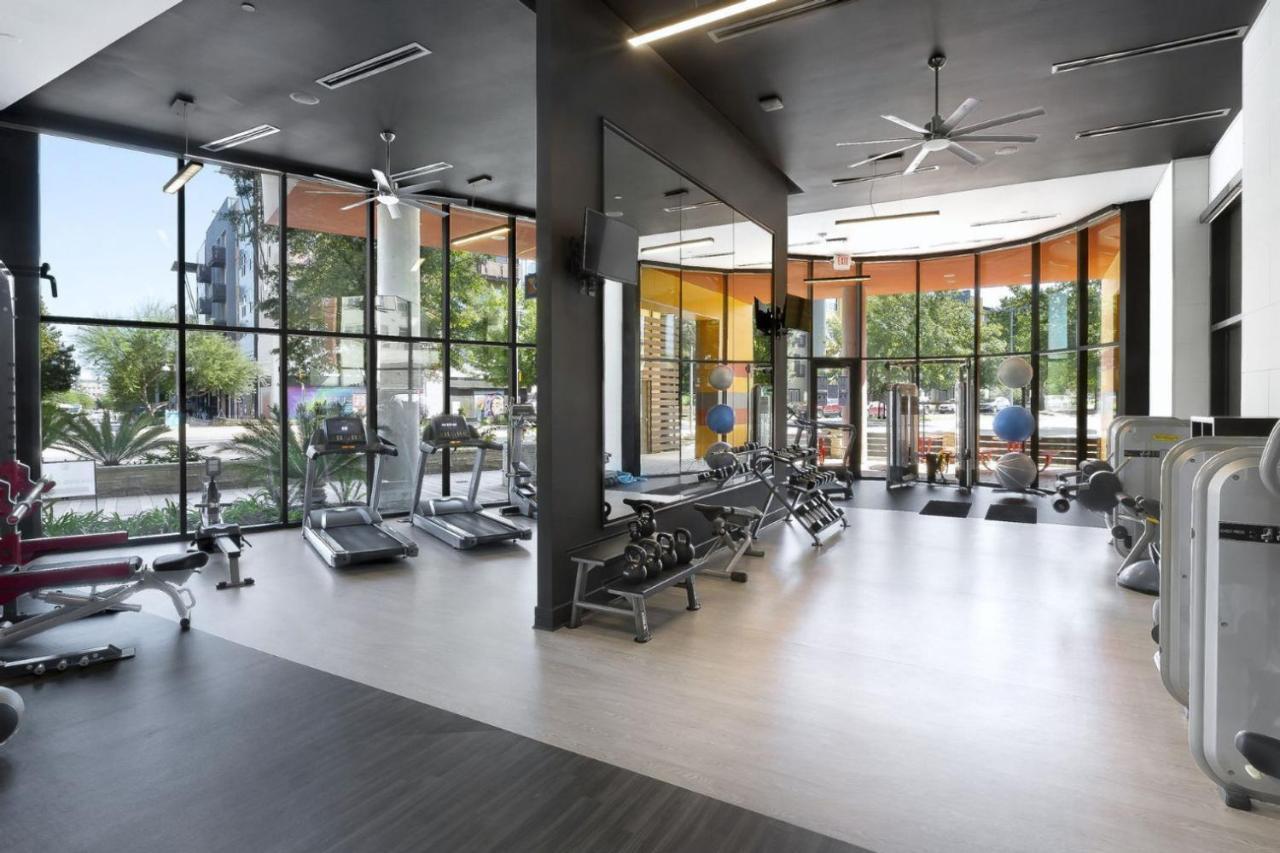 Domain 2br W Gym Pool Wd Nr Q2 Stadium Atx-47 Apartment