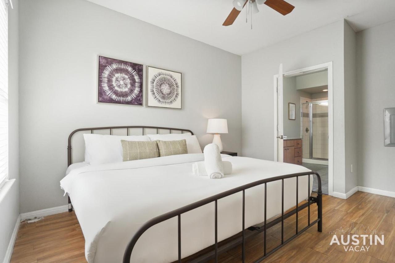Apartment King Beds And Memory Foam Sleeper In Vibrant Atx Austin