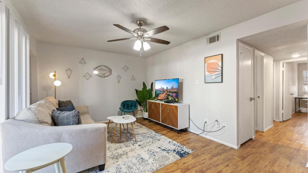Vivant - Sola Chic King Bed Suites, Close To Downtown Apartment *