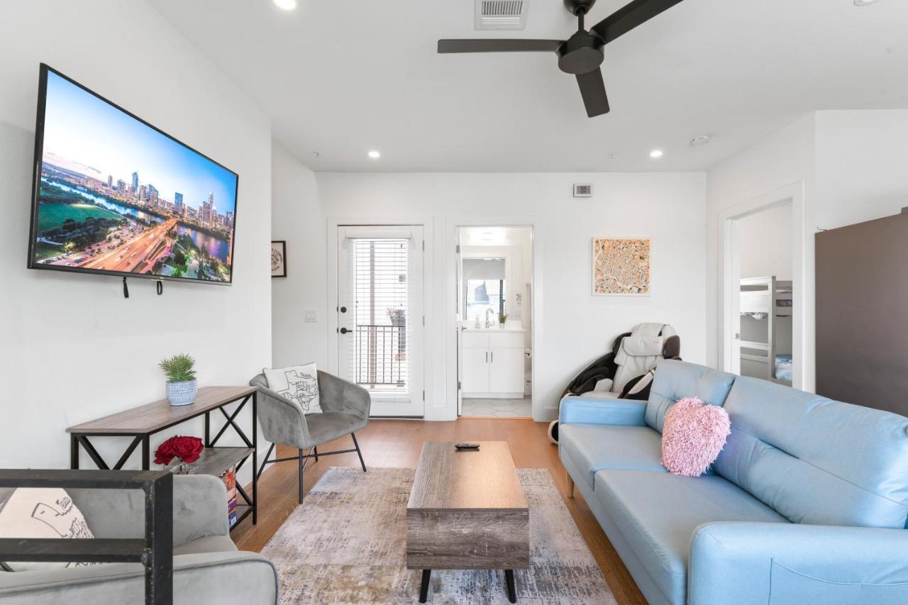 Luxe East Downtown 3br Condo, Walk To Bars, Restaurants, Shops Austin