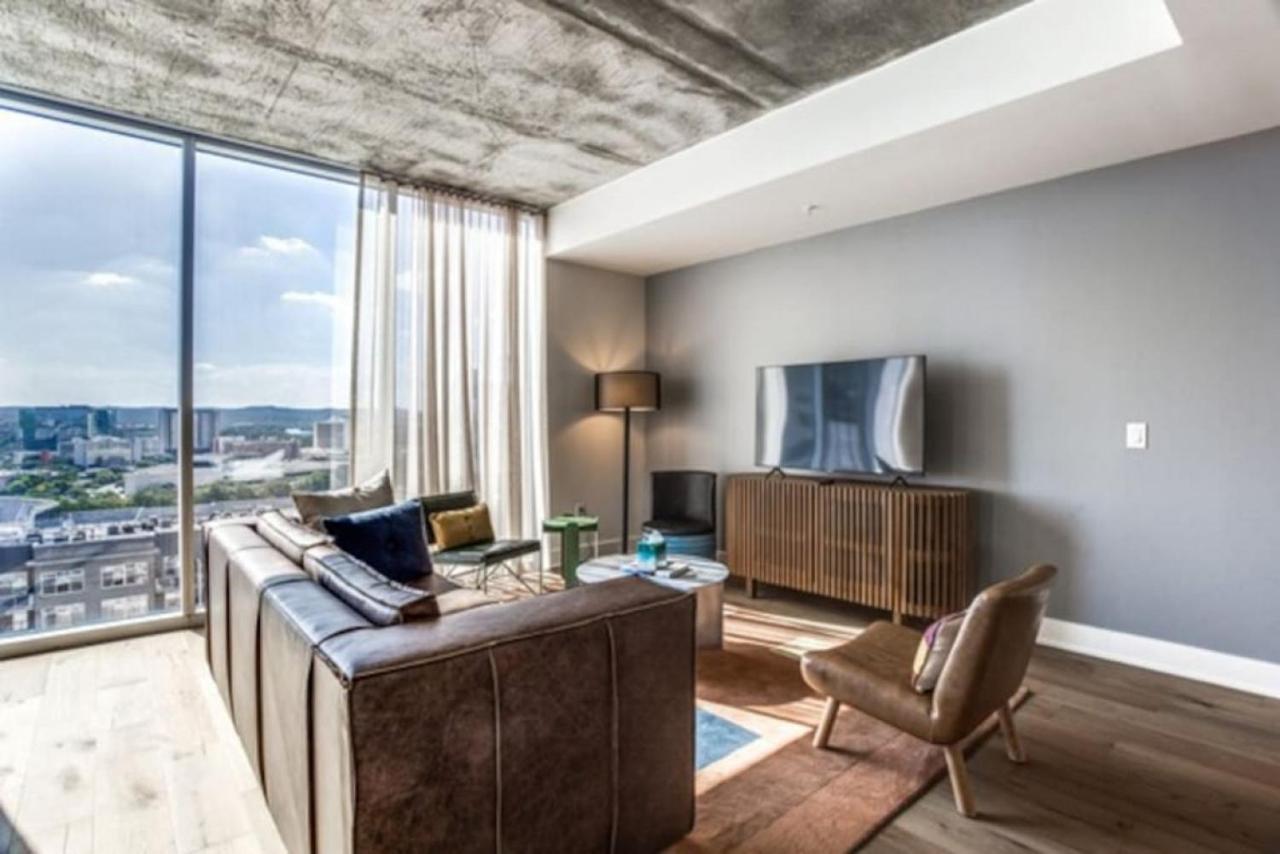 2 Bedroom Lux Panoramic View - Rainey Apartment *