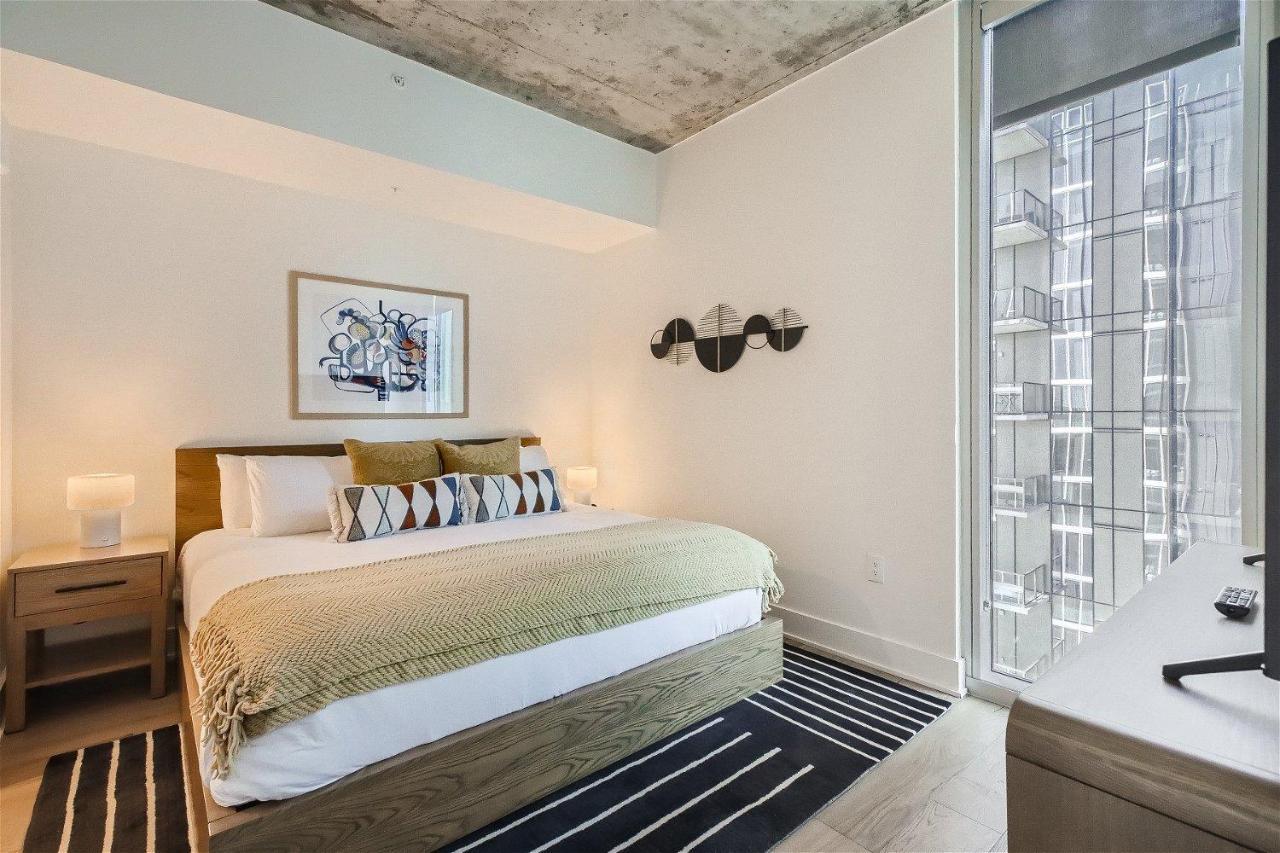 2bd Condo-rainey St-best Views-rt Pool Holiday home