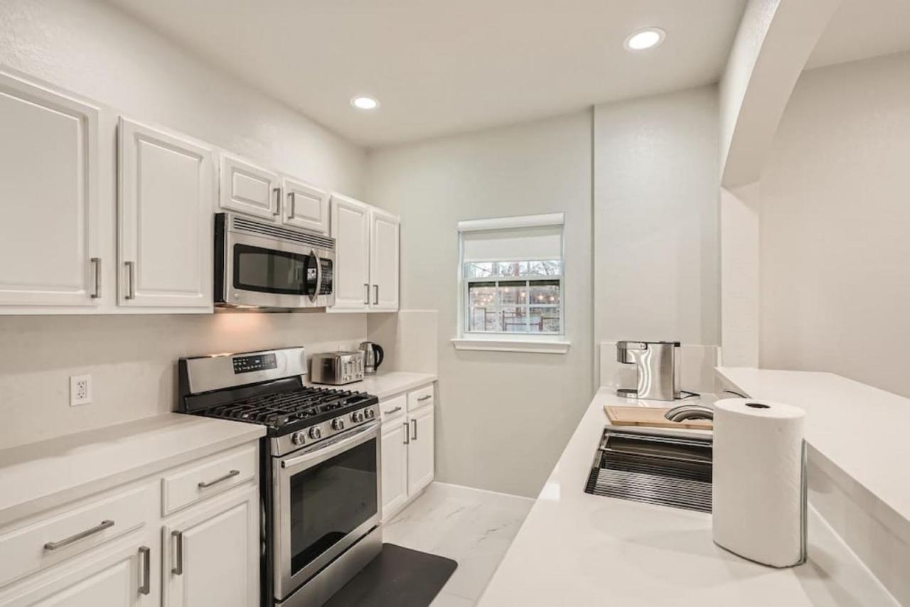 Holiday home Superb White Modern Austin