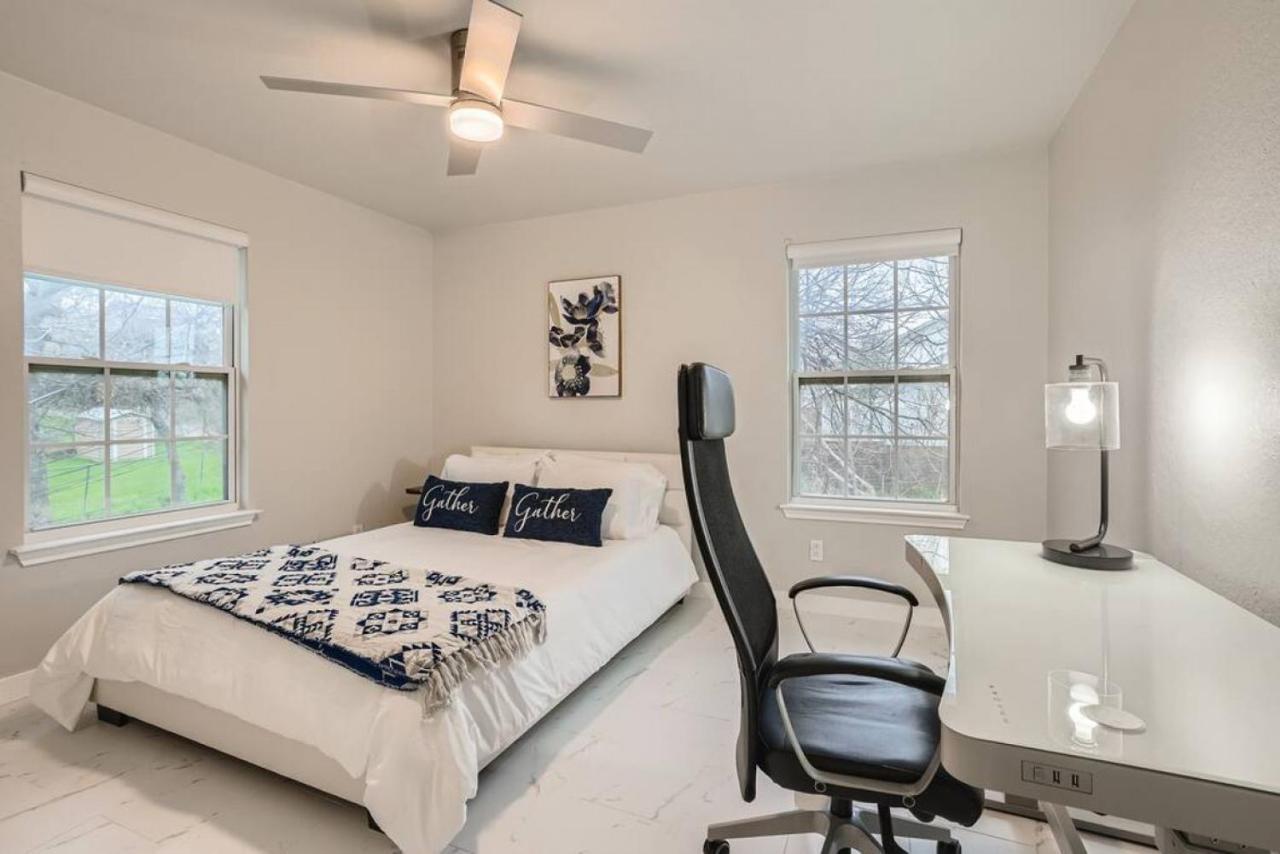Superb White Modern
