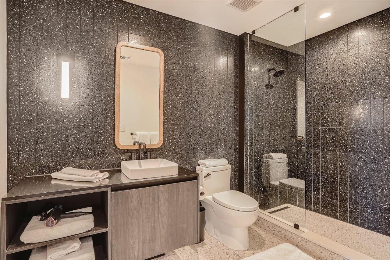 Holiday home Modern Downtown - Rooftop Pool - Amenities Austin