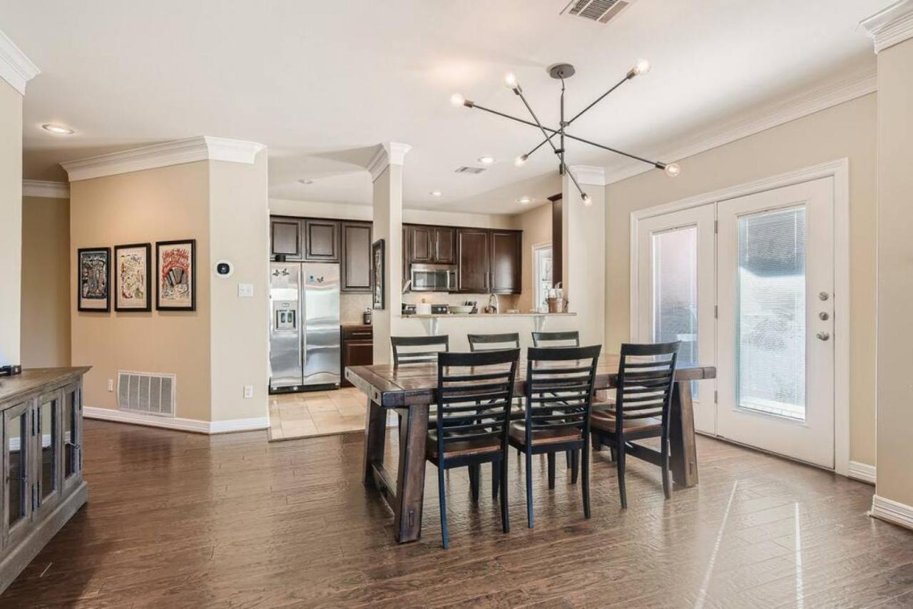 Warm Suburban 3br Townhome Near Dt * Austin