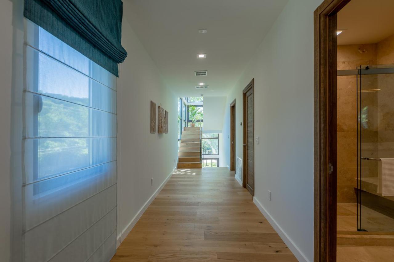 Holiday home Modern Creek House Getaway In Lakeway *
