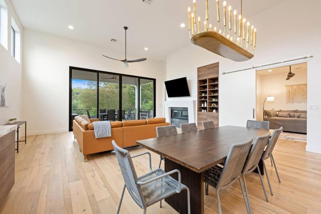 Holiday home Contemporary W/ Pool And *