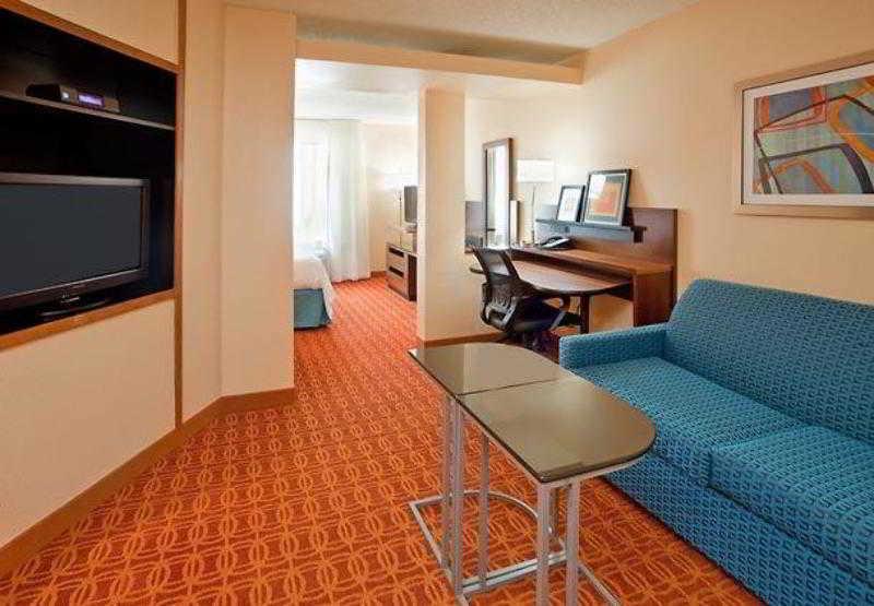 Hotel Fairfield And South 3*