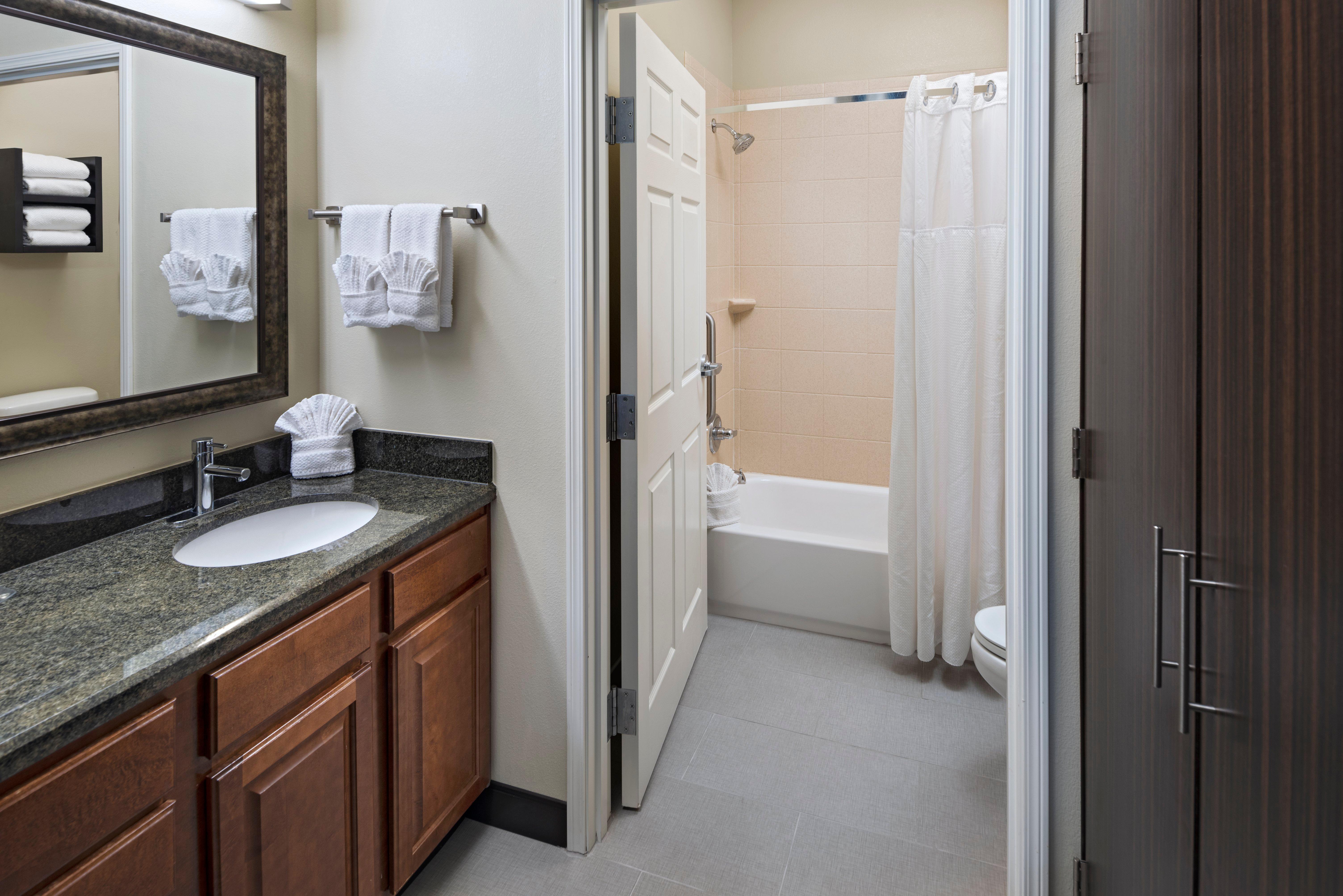 Staybridge Northwest By Ihg 3*