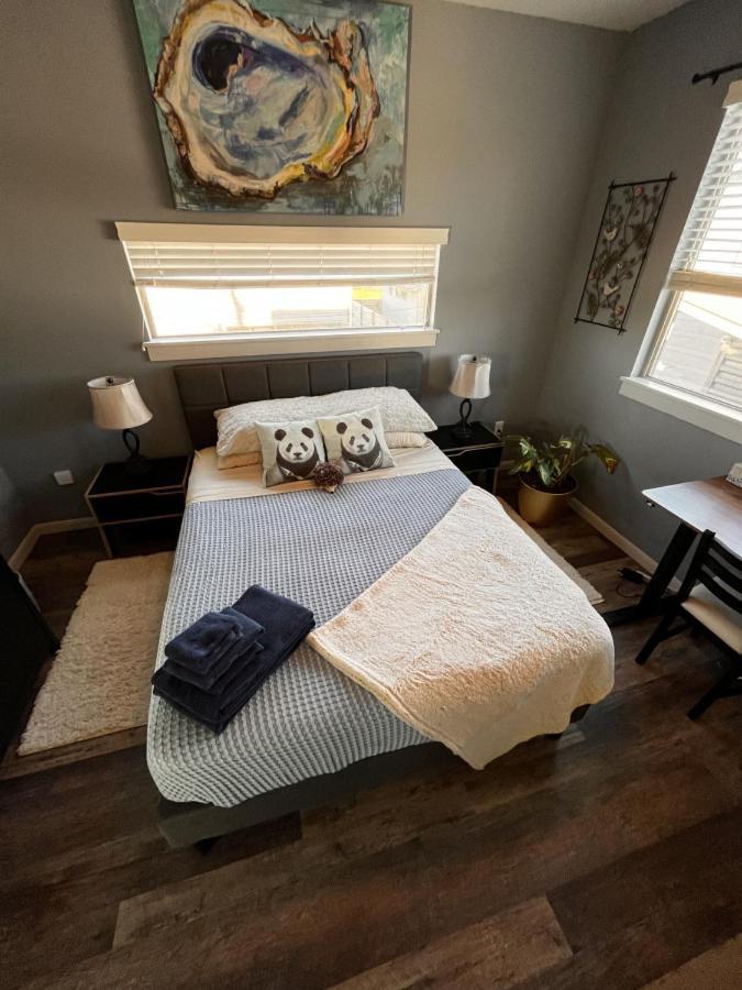 Primary House East Get Away * Austin