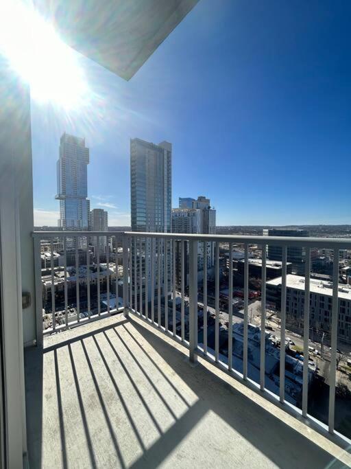 Luxe Retreat: Heart Of City, Pool & Views * Austin