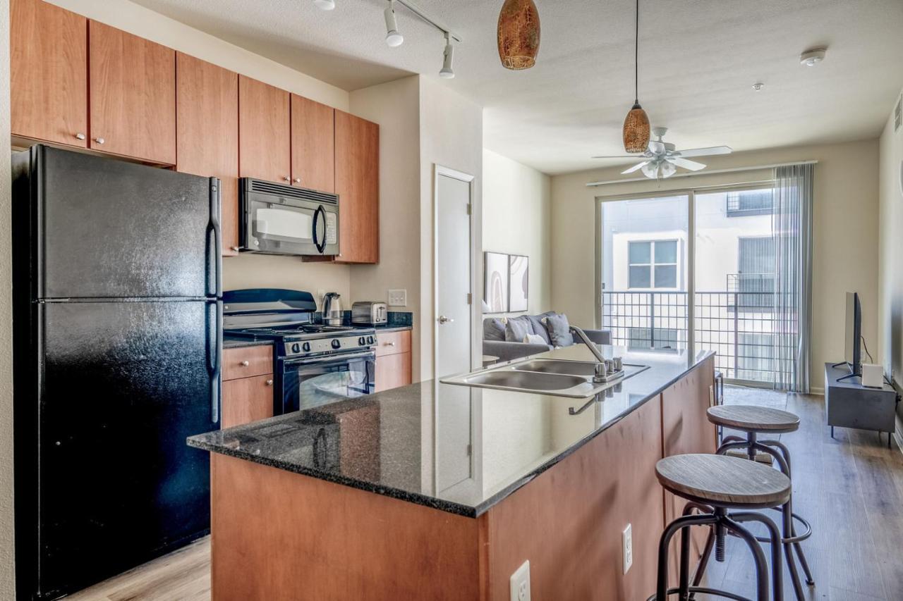 Domain 1br W Pool Wd Gym Nr Nightlife Atx-203