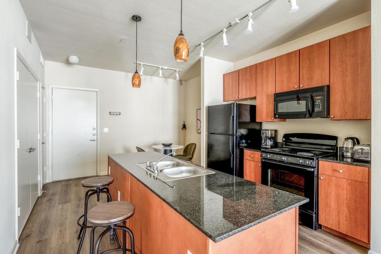 Domain 1br W Pool Wd Gym Nr Nightlife Atx-203 Apartment