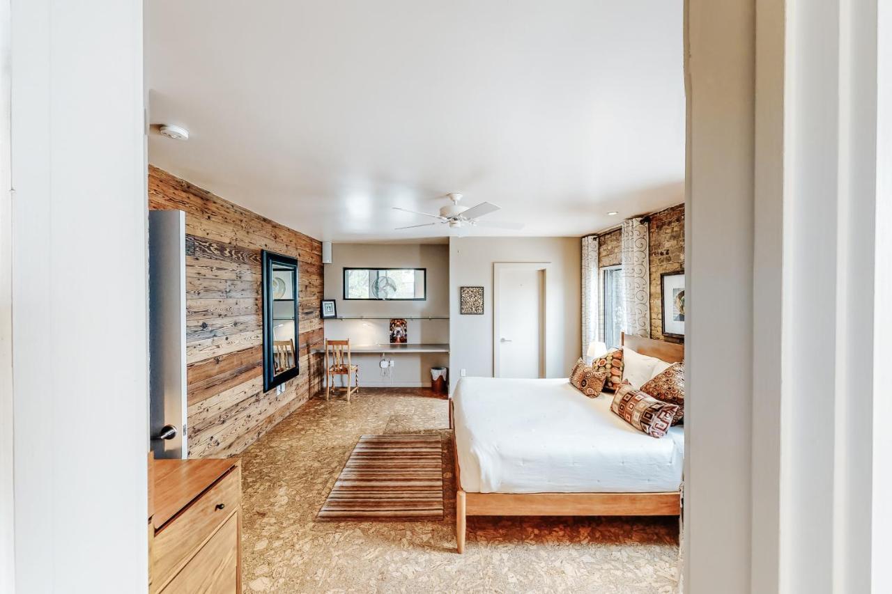 East 6th Historic Loft *