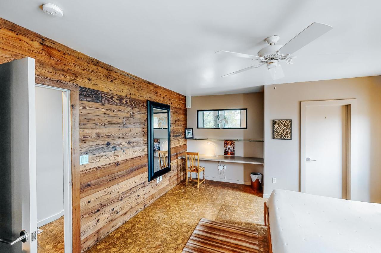 East 6th Historic Loft *