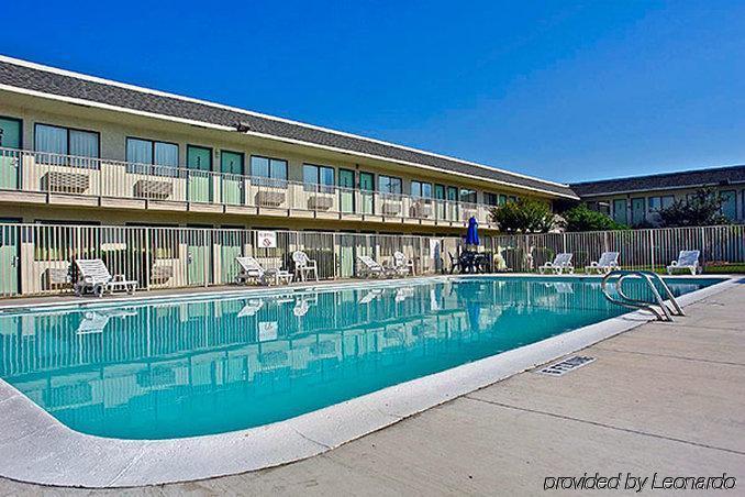 Super 8 By Wyndham North/university Area 2* Austin
